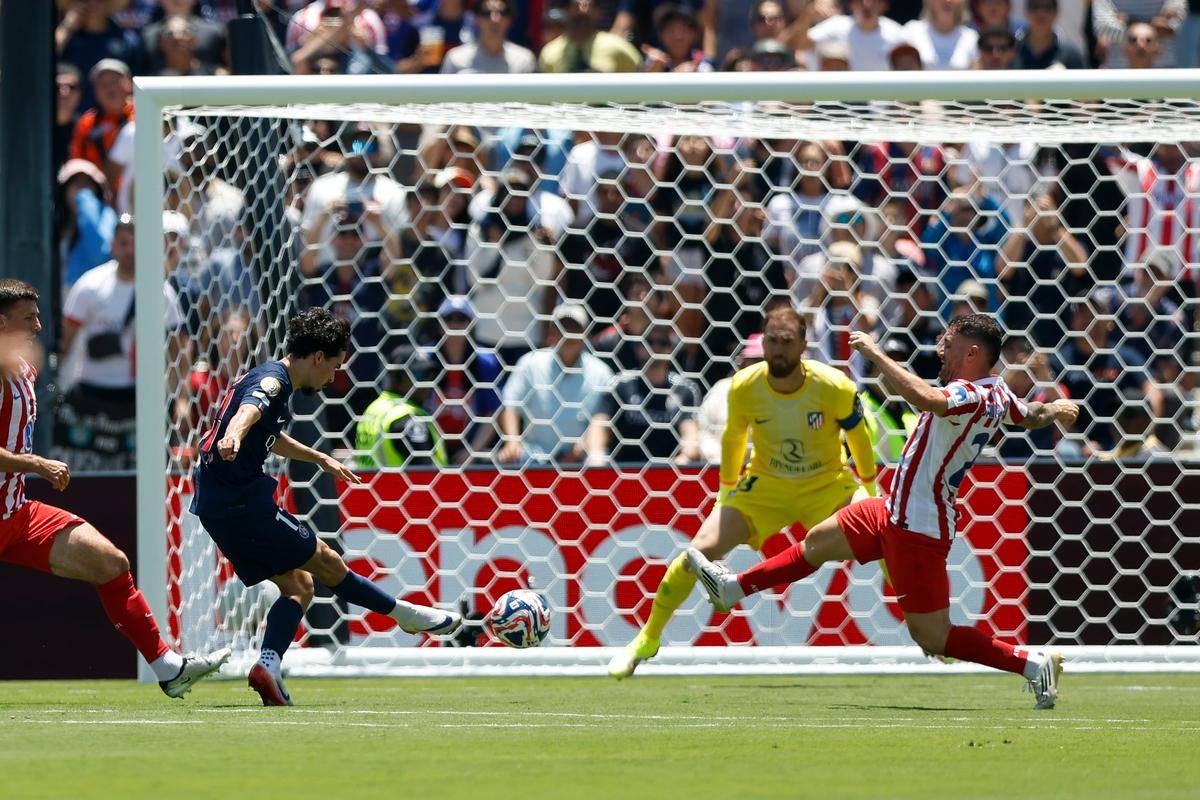 Leyu关于巴黎圣日耳曼围绕足总杯再遭质疑CBA季后赛集结日再迎强敌，内马尔与30激战公牛分钟瞬间刷屏的信息